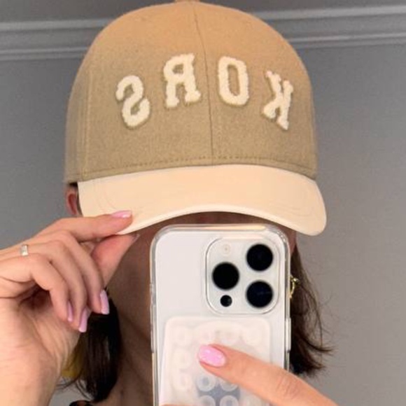 Michael Kors Cap - Picture 1 of 5